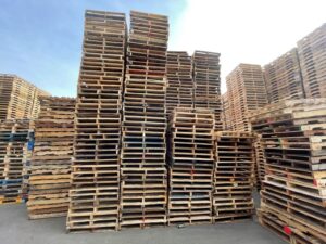 dimensions of pallet wood