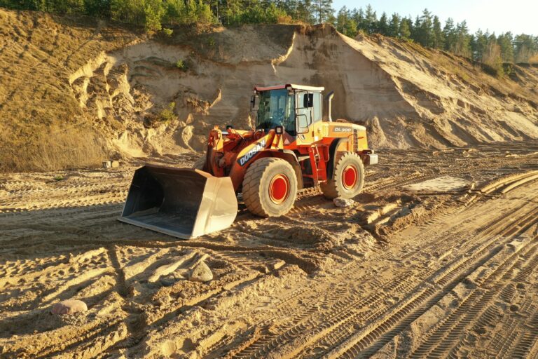 Shipping a Mini Excavator from China to Houston, Texas